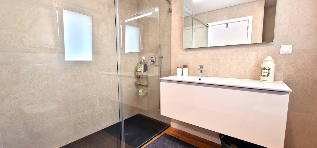 Apartamento T3 para Venda em Alcabideche Foto 16