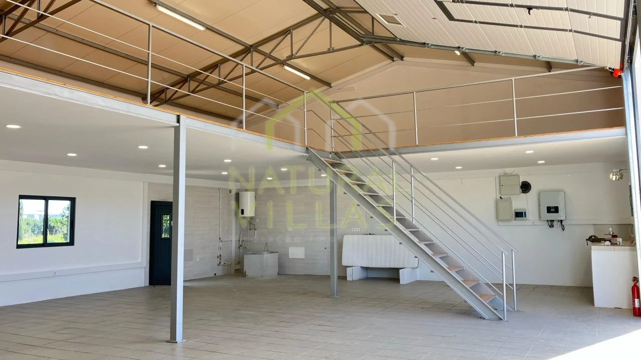 Armazém para Arrendamento em Almancil Foto 1