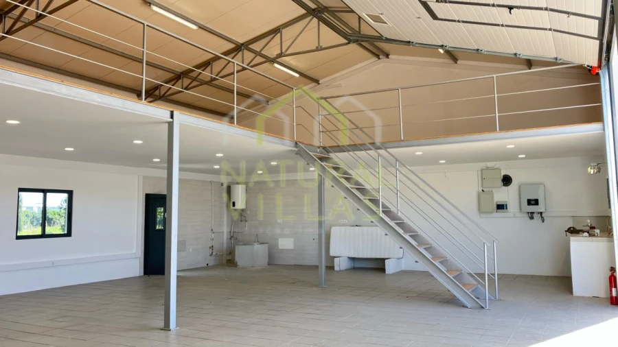 Armazém para Arrendamento em Almancil Foto 3