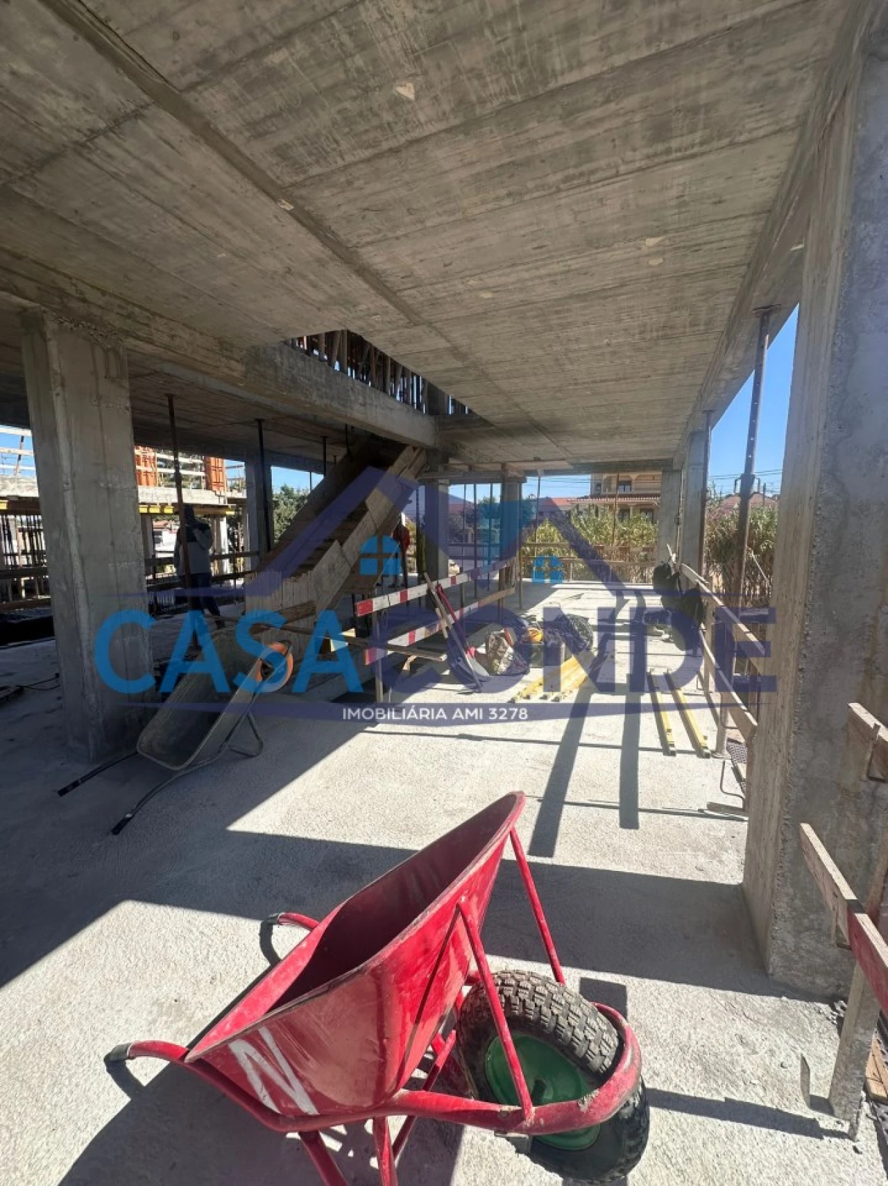 Moradia T3 para Venda em Fernao Ferro Foto 1