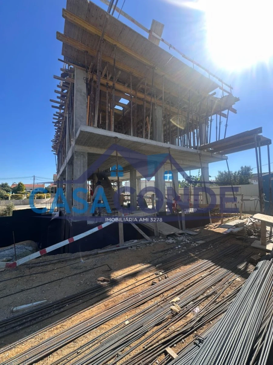 Moradia T3 para Venda em Fernao Ferro Foto 4