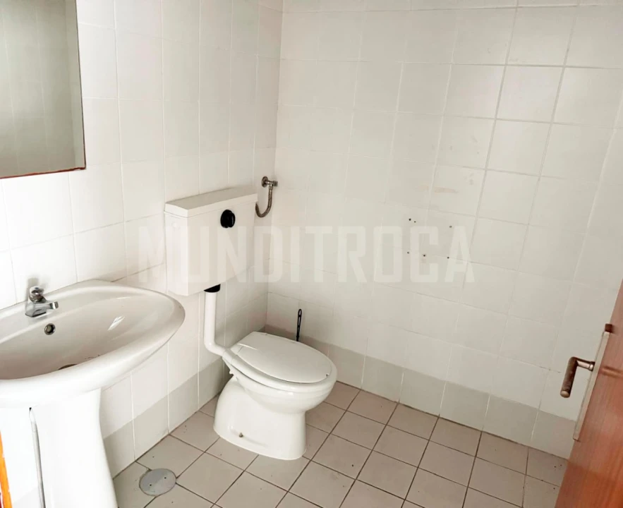 Armazém para Arrendamento em Ribeirão Foto 5