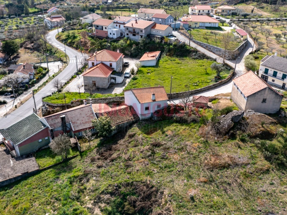 Moradia T2 para Venda em Alverca da Beira/Bouça Cova Foto 3