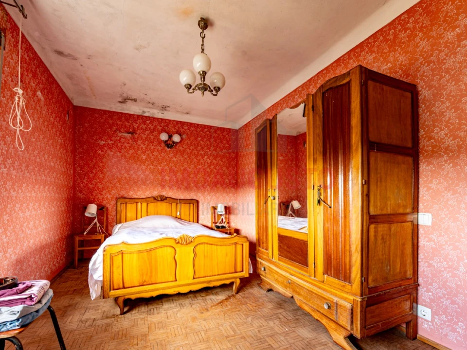 Moradia T5 para Venda em Vascoveiro Foto 7