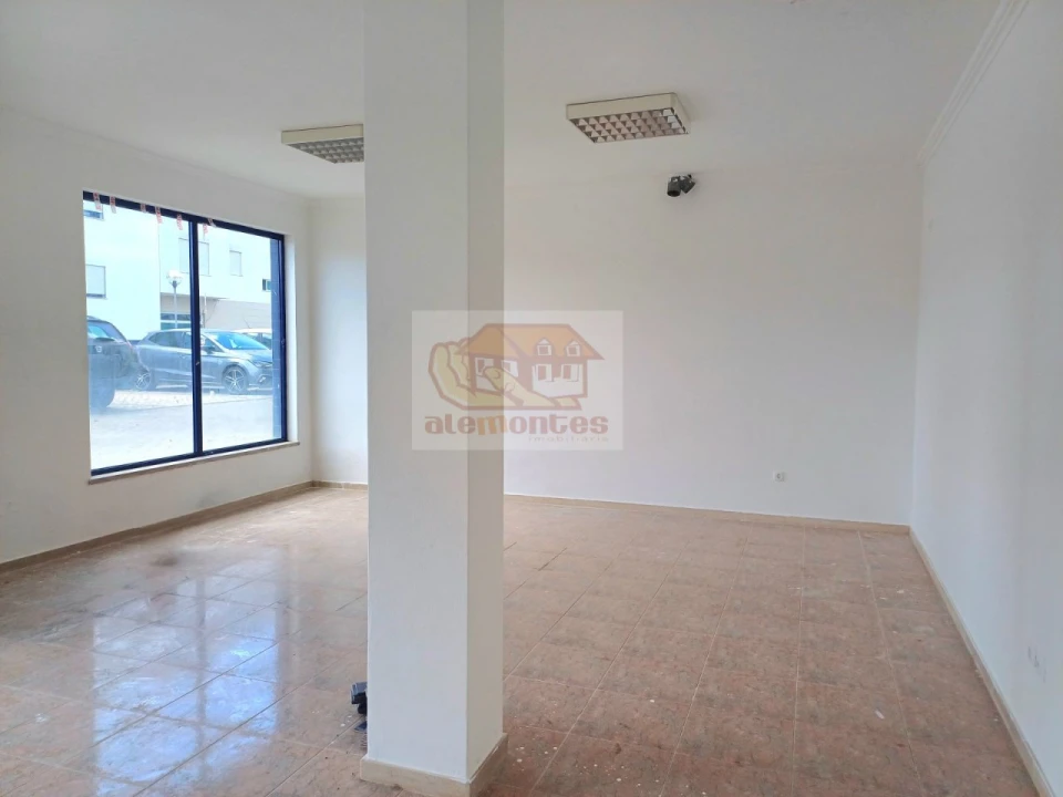 Loja para Arrendamento em Grândola e Santa Margarida da Serra Foto 1