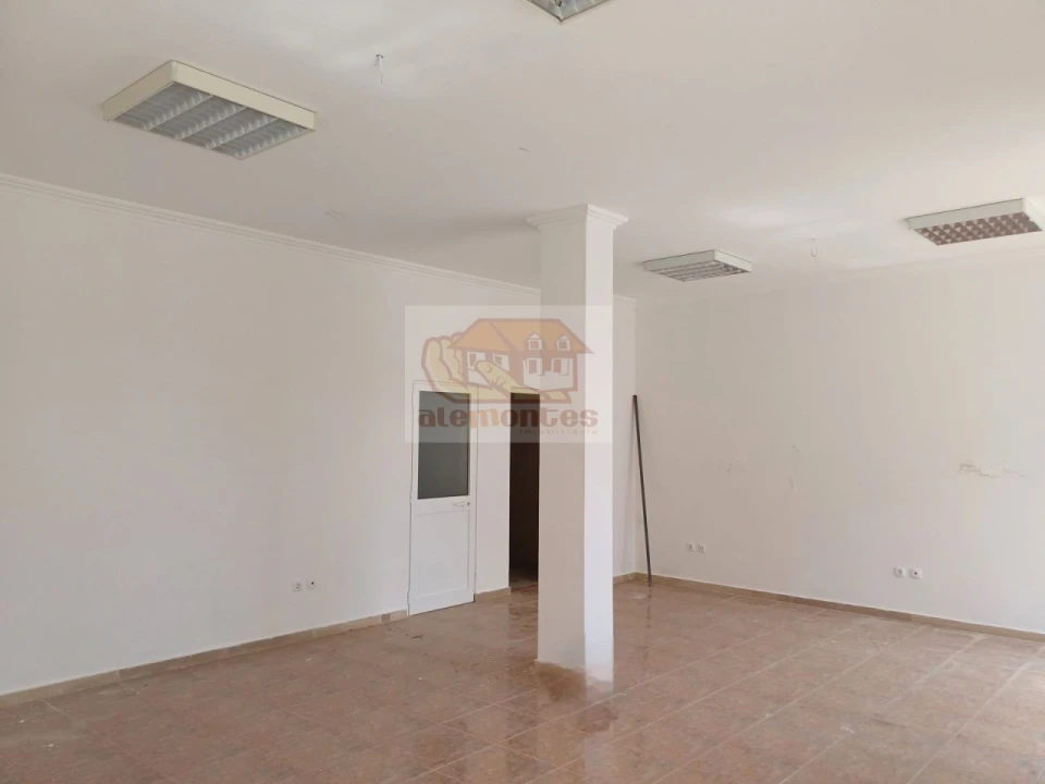 Loja para Arrendamento em Grândola e Santa Margarida da Serra Foto 3