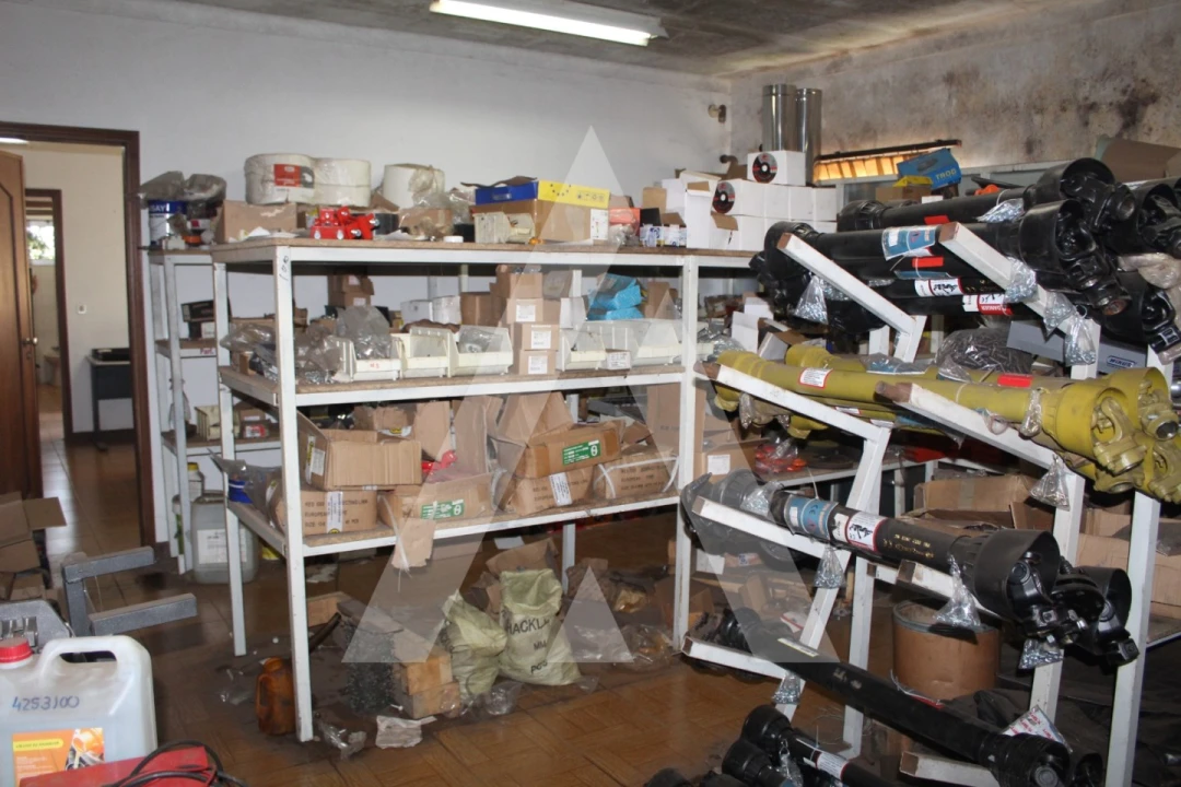 Armazém para Venda em Macinhata do Vouga Foto 22