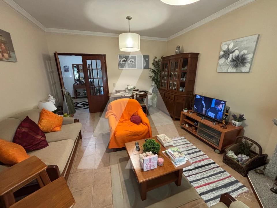 Apartamento T2 para Venda em Irivo Foto 7