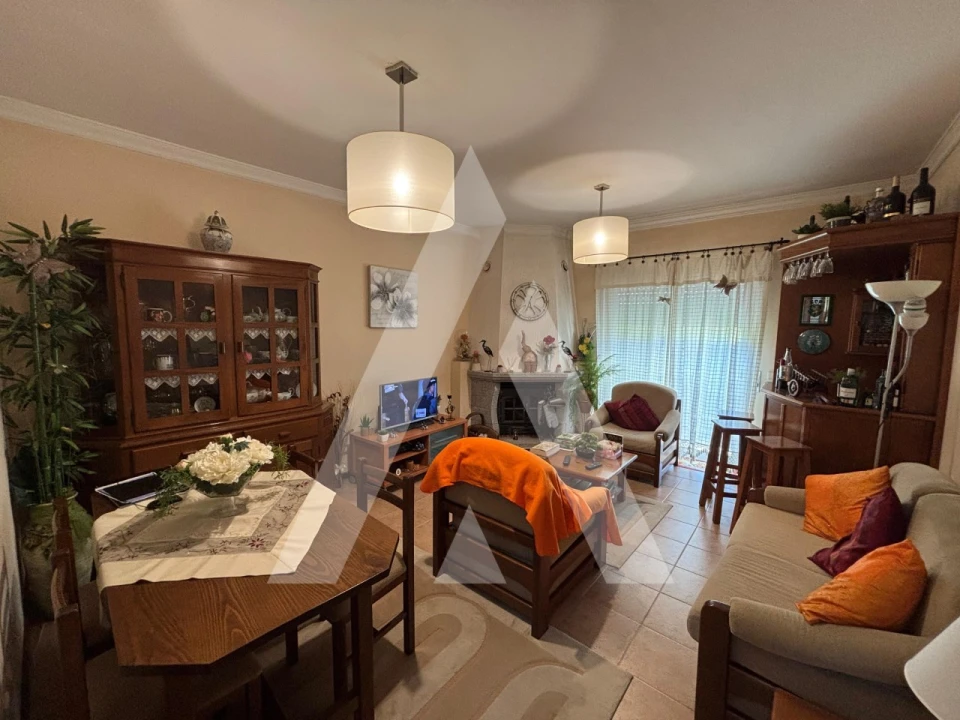 Apartamento T2 para Venda em Irivo Foto 12