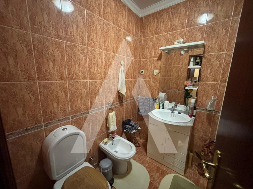 Apartamento T2 para Venda em Irivo Foto 16