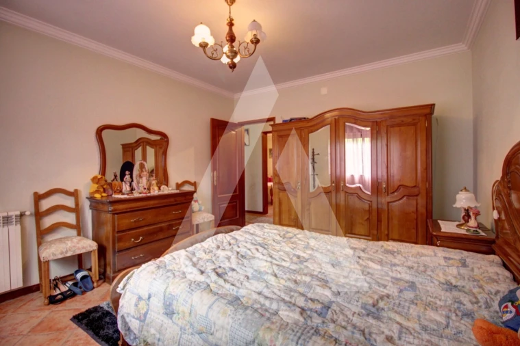 Moradia T4 para Venda em Avelãs de Cima Foto 21