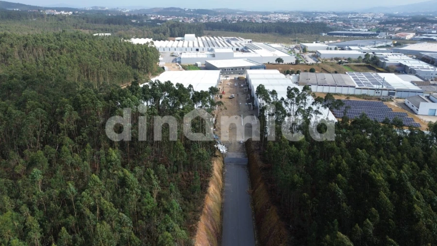 Armazém para Arrendamento em Ribeirão Foto 9