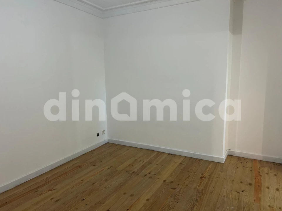 Moradia T3 para Venda em Vila Nova de Famalicão e Calendário Foto 6