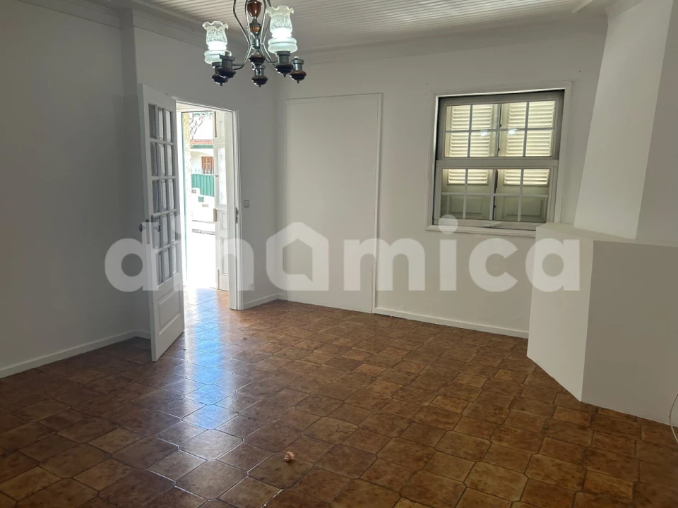 Moradia T3 para Venda em Vila Nova de Famalicão e Calendário Foto 2