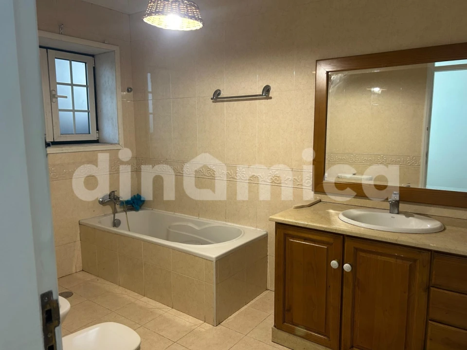 Moradia T3 para Venda em Vila Nova de Famalicão e Calendário Foto 12