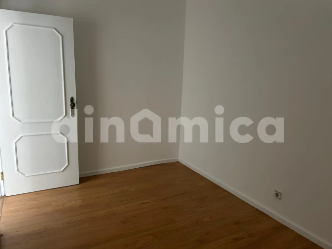 Moradia T3 para Venda em Vila Nova de Famalicão e Calendário Foto 8