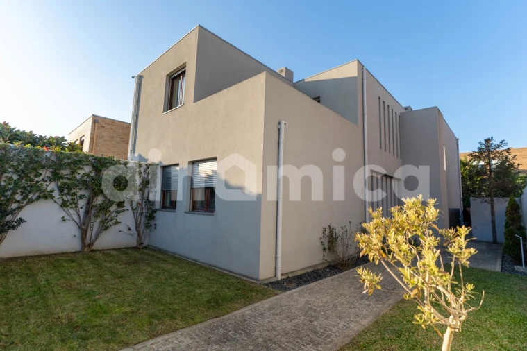 Moradia T4 para Venda em Matosinhos e Leça da Palmeira Foto 4