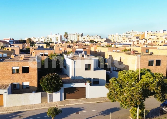 Moradia T4 para Venda em Matosinhos e Leça da Palmeira