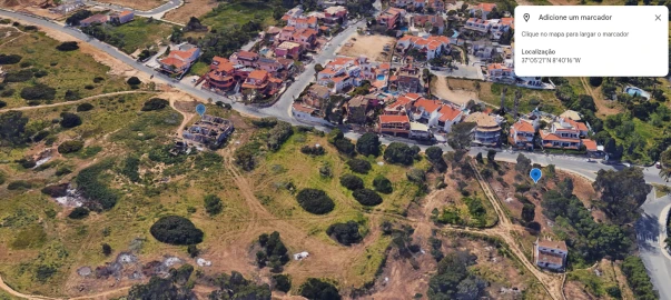 Terreno para Venda em Lagos (São Sebastião e Santa Maria)