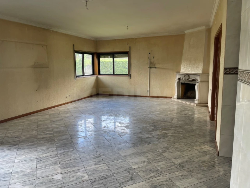 Moradia T5 para Venda em Ruivães e Novais Foto 12