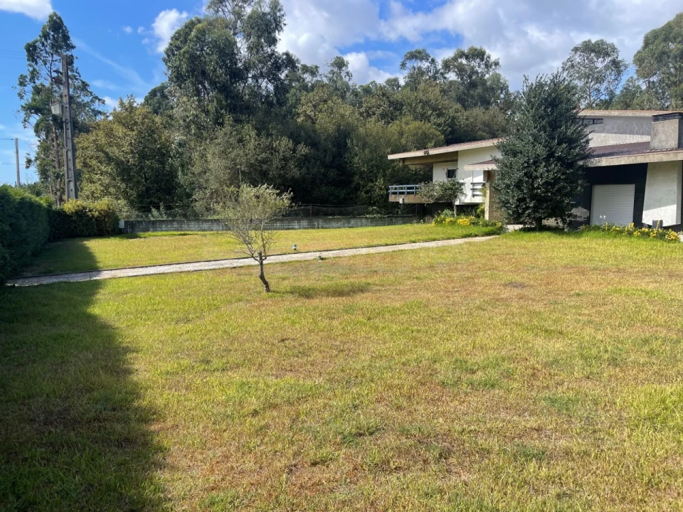 Moradia T5 para Venda em Ruivães e Novais Foto 2