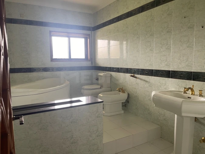 Moradia T5 para Venda em Ruivães e Novais Foto 19