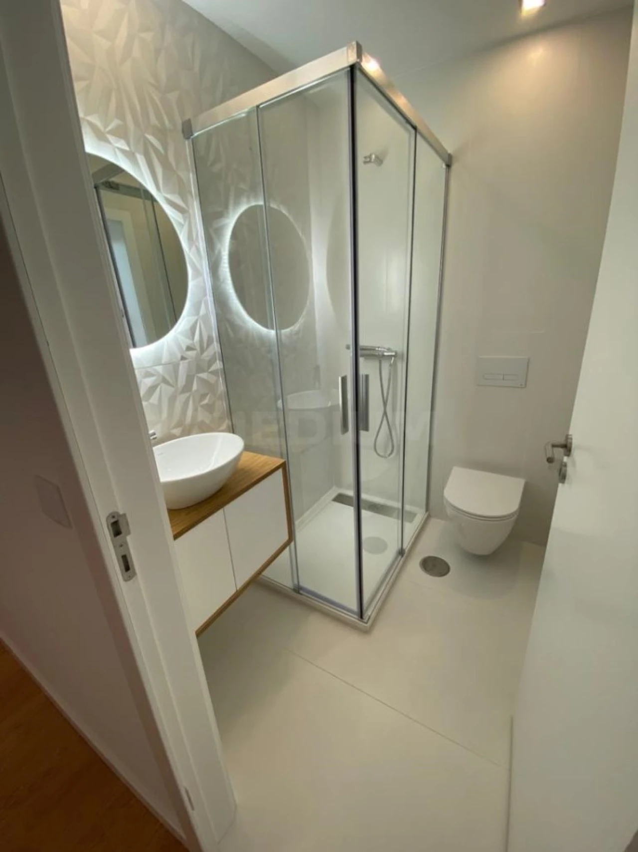 Apartamento T5 para Venda em Antas e Abade de Vermoim Foto 9