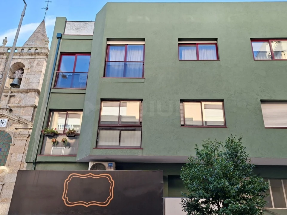 Apartamento T5 para Venda em Antas e Abade de Vermoim Foto 16