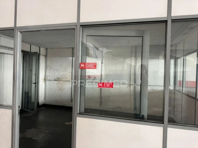 Armazém para Venda em Amora Foto 11