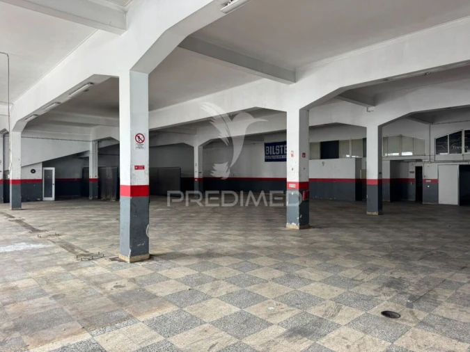 Armazém para Venda em Amora Foto 8