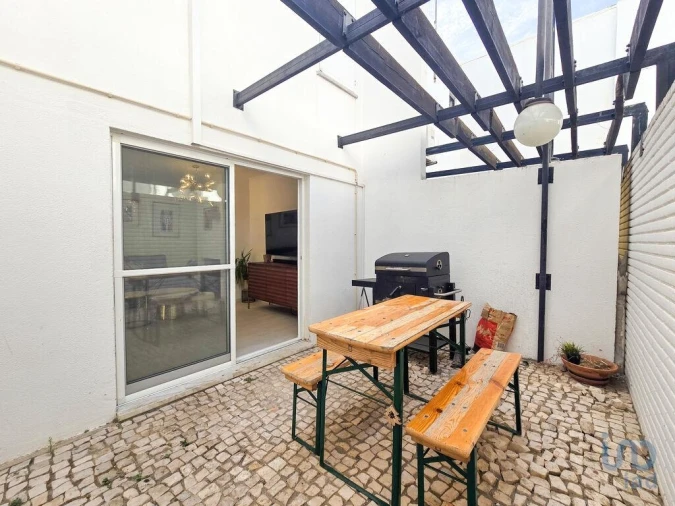 Moradia T3 para Arrendamento em Quarteira Foto 8