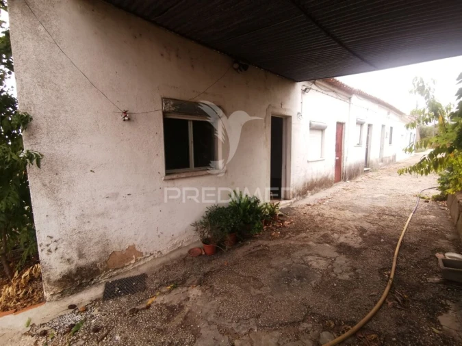 Moradia T2 para Venda em Paialvo Foto 1