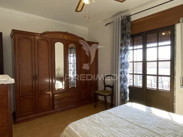 Moradia T6 para Venda em Capelins (Santo Antonio)