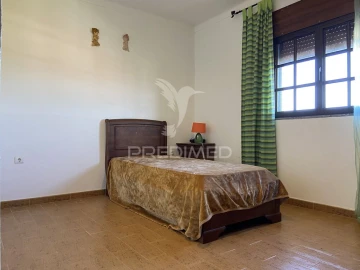 Moradia T6 para Venda em Capelins (Santo Antonio)