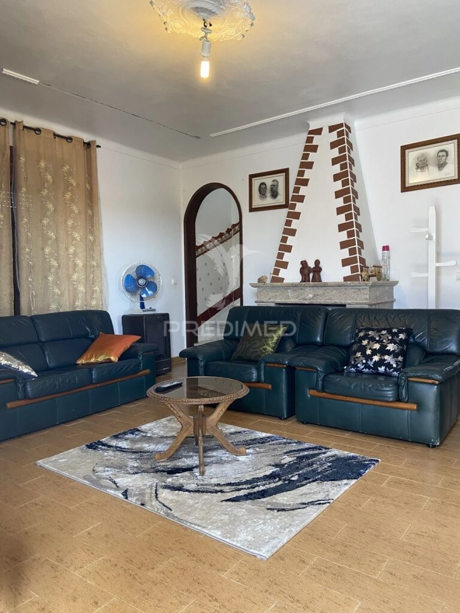 Moradia T4 para Venda em Capelins (Santo Antonio) Foto 3