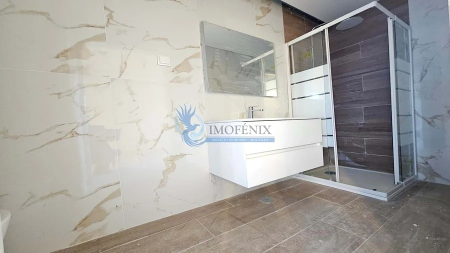 Negócio para Venda em Faro (Sé e São Pedro) Foto 12