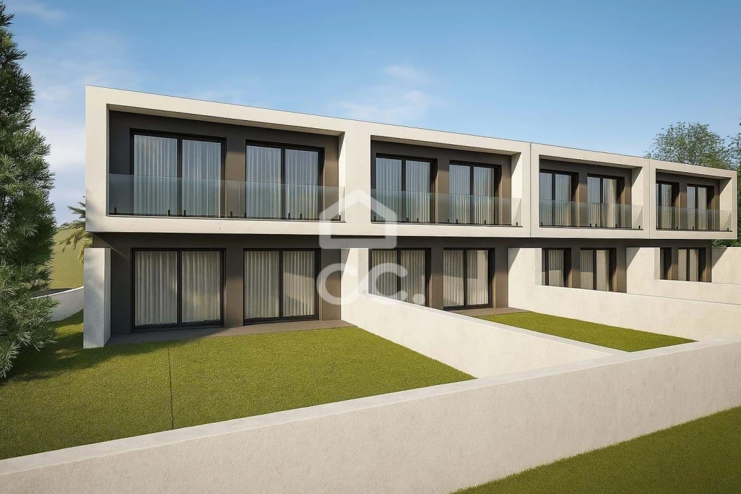 Moradia T3 para Venda em Medelo Foto 1