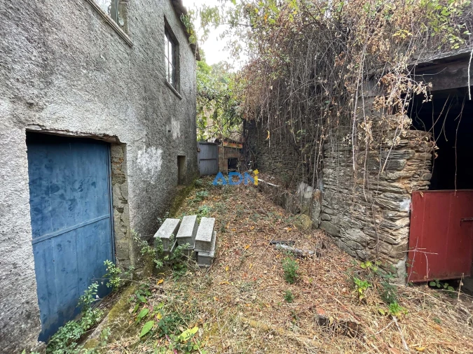 Moradia T4 para Venda em Almaceda Foto 15