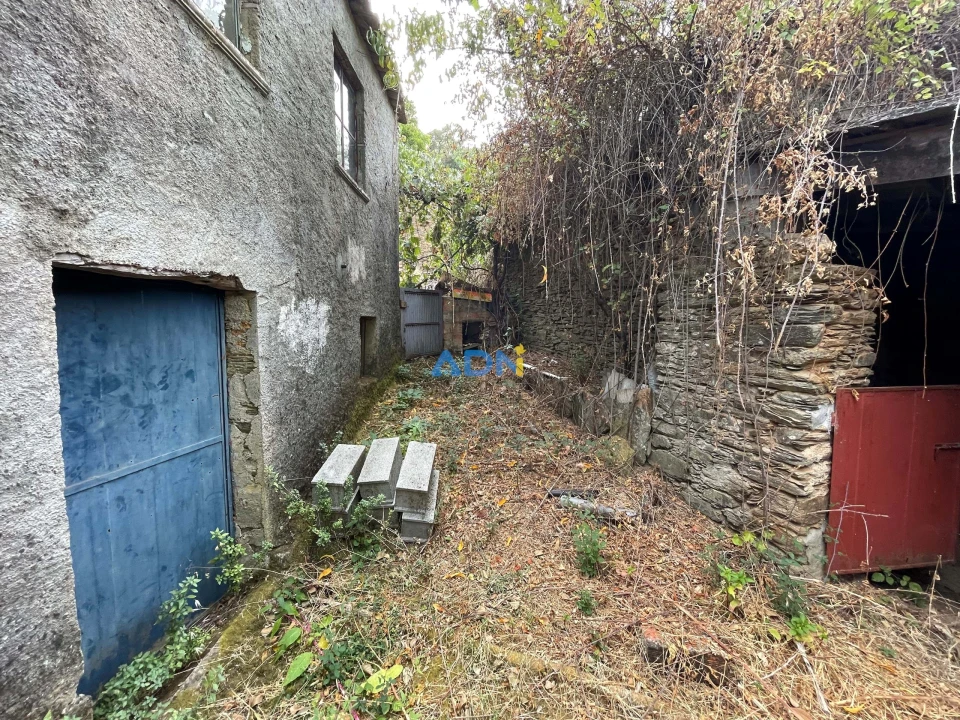 Moradia T4 para Venda em Almaceda Foto 15