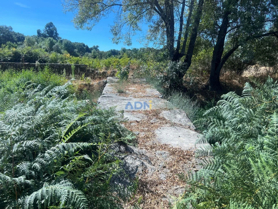 Terreno para Venda em Póvoa de Rio de Moinhos e Cafede Foto 10