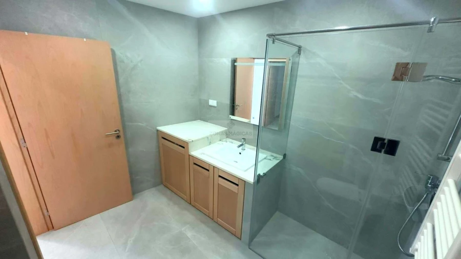 Moradia T1 para Venda em Mexilhoeira Grande Foto 7