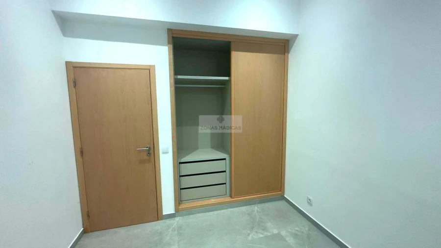 Moradia T1 para Venda em Mexilhoeira Grande Foto 12