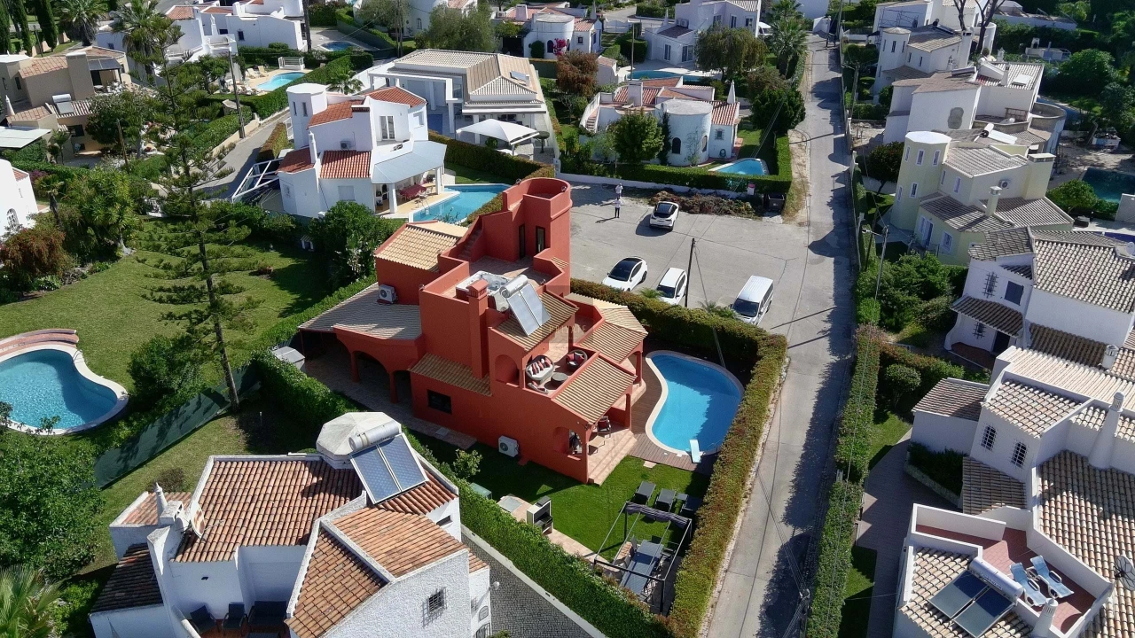 Moradia T4 para Venda em Quarteira Foto 113