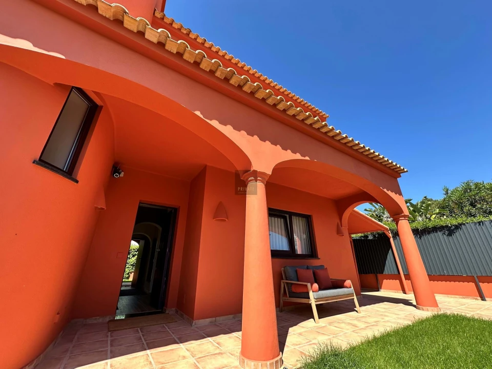 Moradia T4 para Venda em Quarteira Foto 85