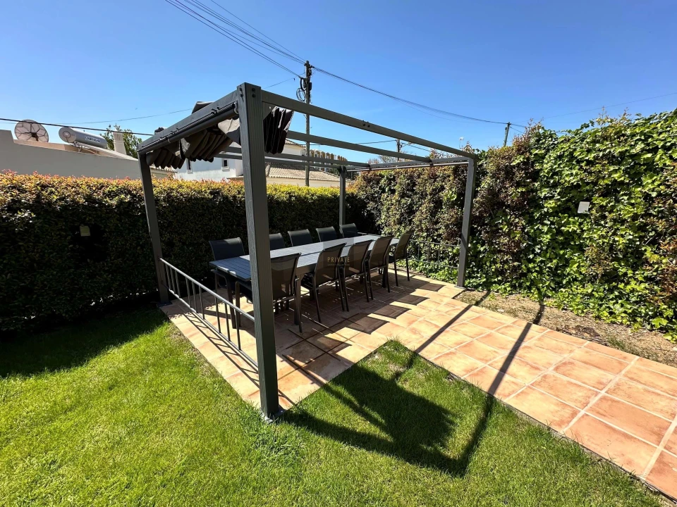 Moradia T4 para Venda em Quarteira Foto 75