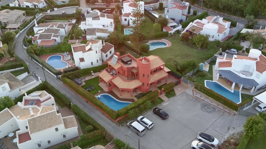 Moradia T4 para Venda em Quarteira Foto 120