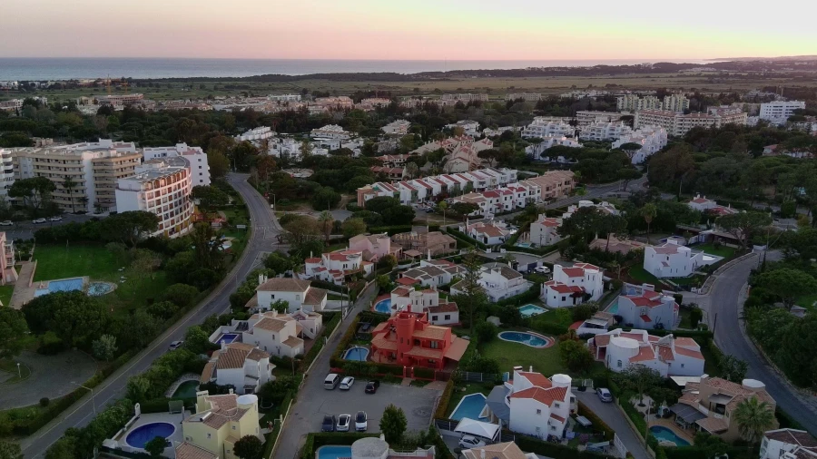 Moradia T4 para Venda em Quarteira Foto 131