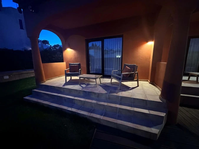 Moradia T4 para Venda em Quarteira Foto 99