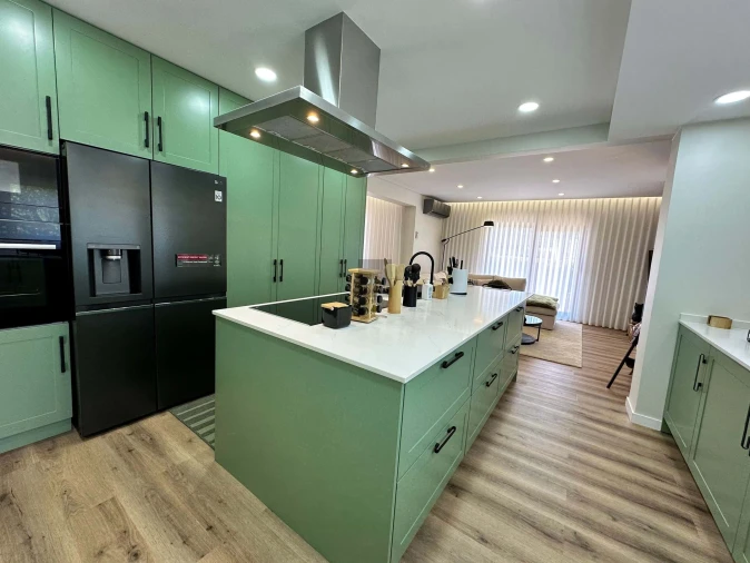 Moradia T4 para Venda em Quarteira Foto 19