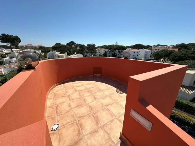 Moradia T4 para Venda em Quarteira Foto 57